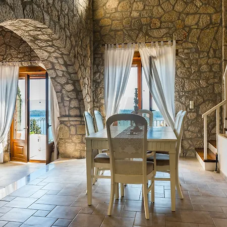 Villa Galatia *